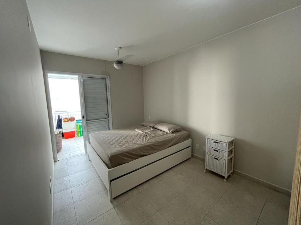 Lindo A 50 Metros Da Apartment Guaruja